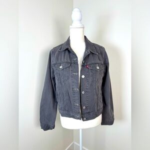 Levi’s Women's Original Trucker Jacket Size‎ Small Gray Wash NWT